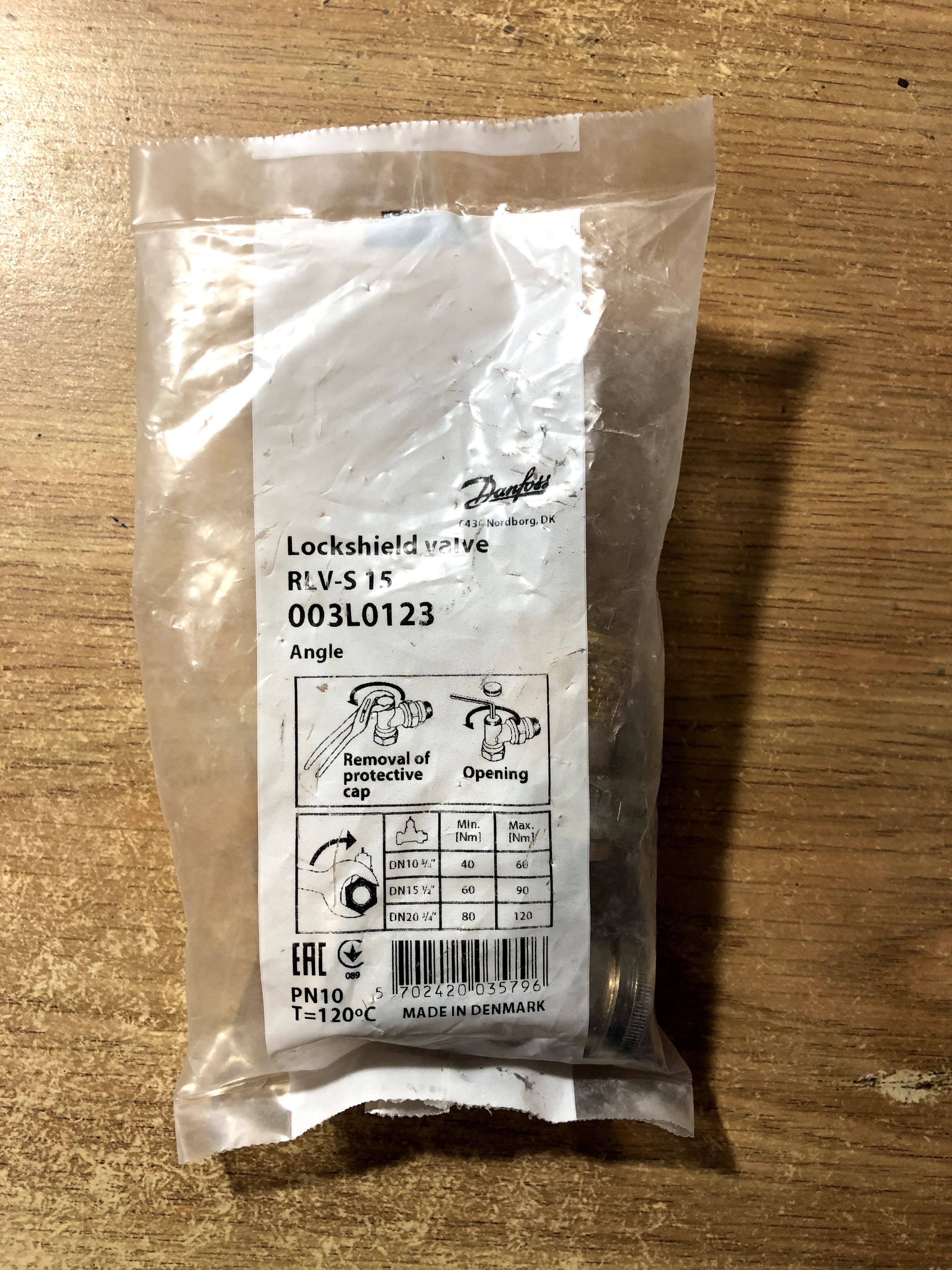 Новий комплект клапанів для радіатора Danfoss 1/2''