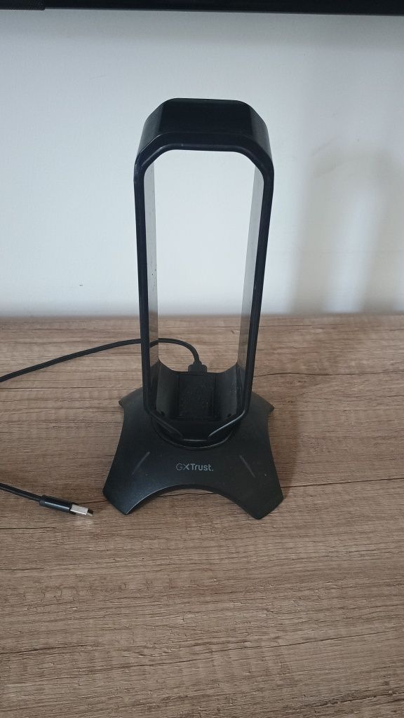 Stojak na słuchawki Trust GXT 265 cintar RGB