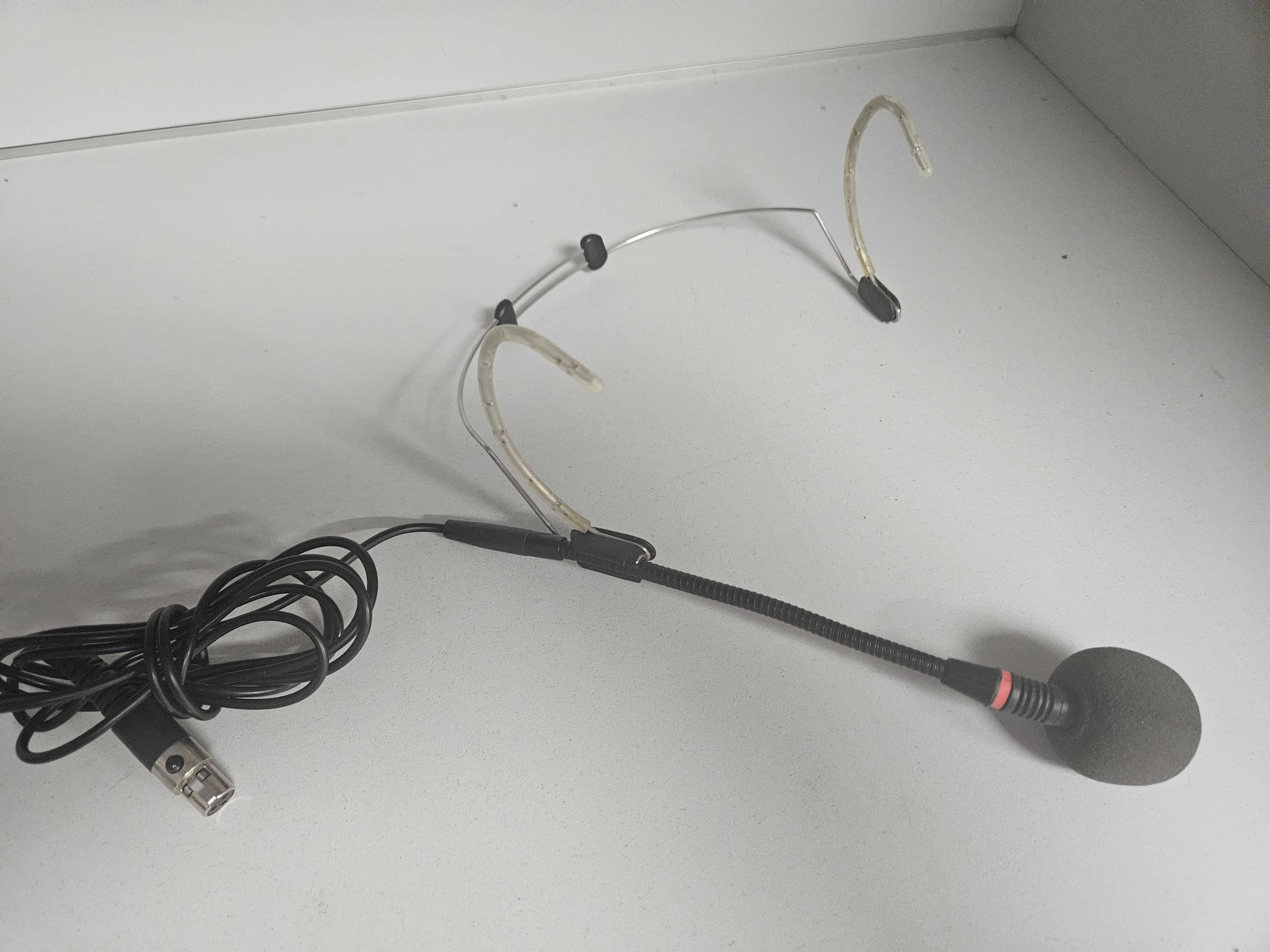 AKG C-555L - Mikrofon pojemnościowy zakładany na głowę