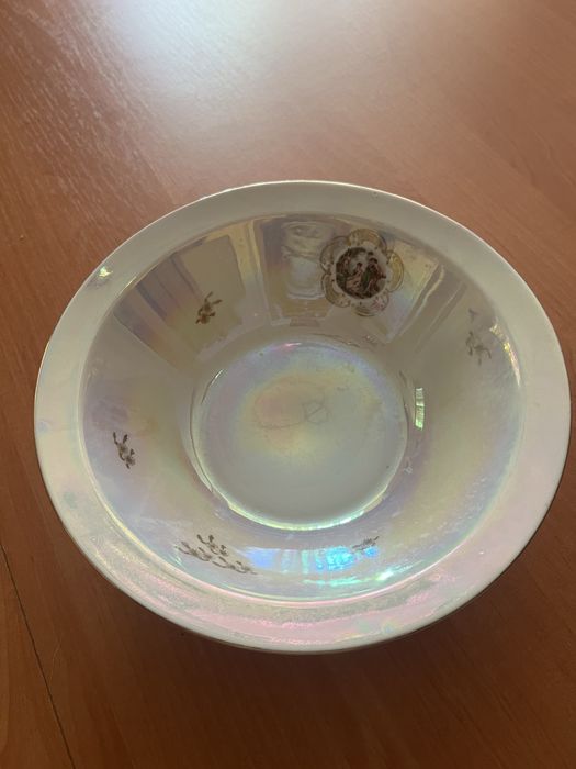 Продаеются фужеры,чашки,хрусталь