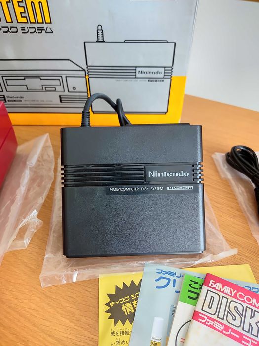 Famicom Disk System FDS completo com caixa