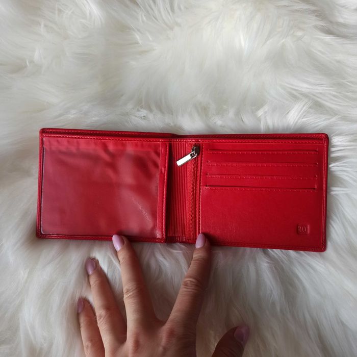 Cienki czerwony portfel etui na karty wizytówki Wilmar