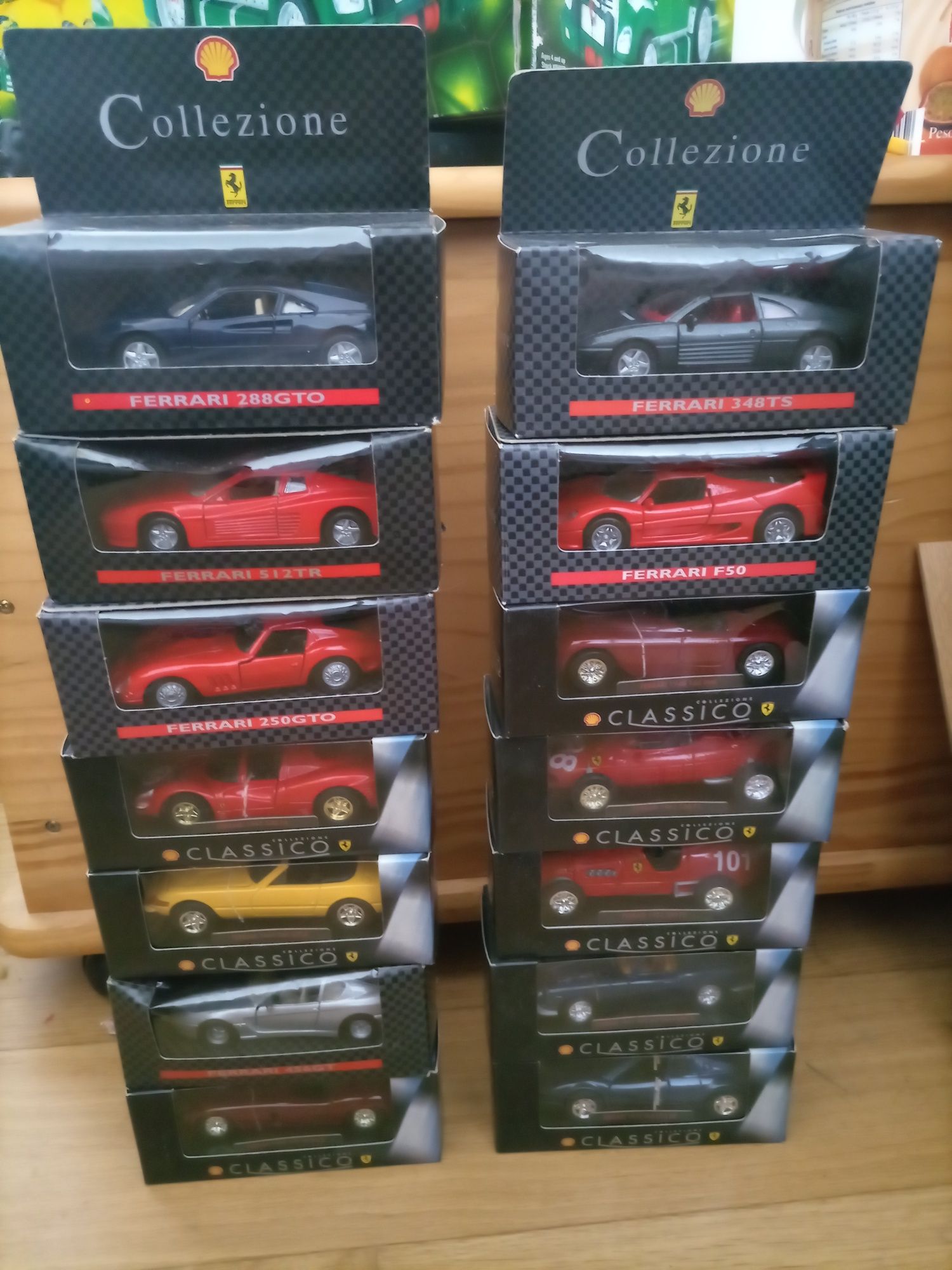 Carros colecção novos - Ferrari, etc