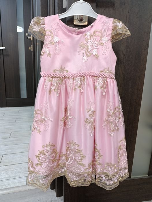 Святкова дитяча сукня