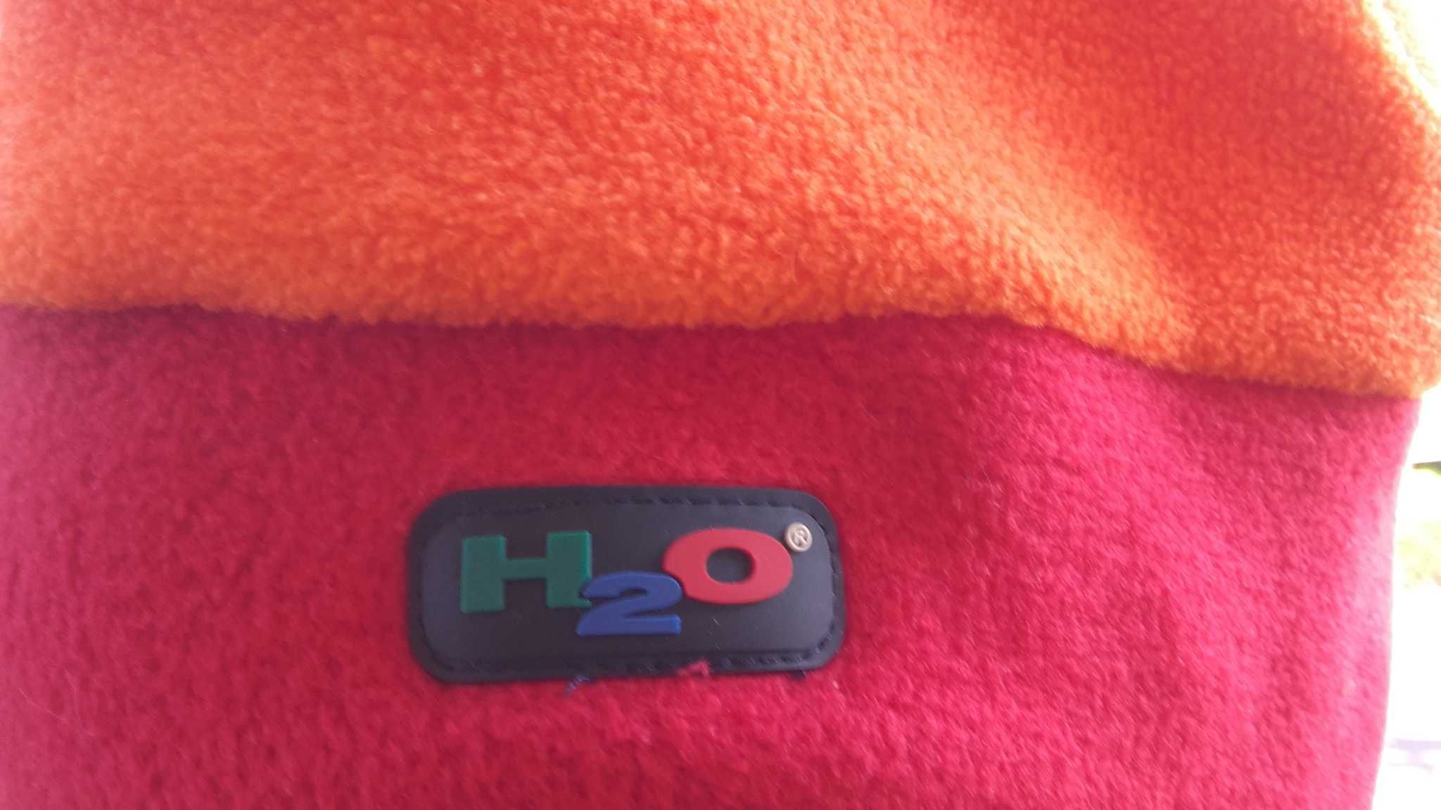 Czapka H2O  z  4 rogami