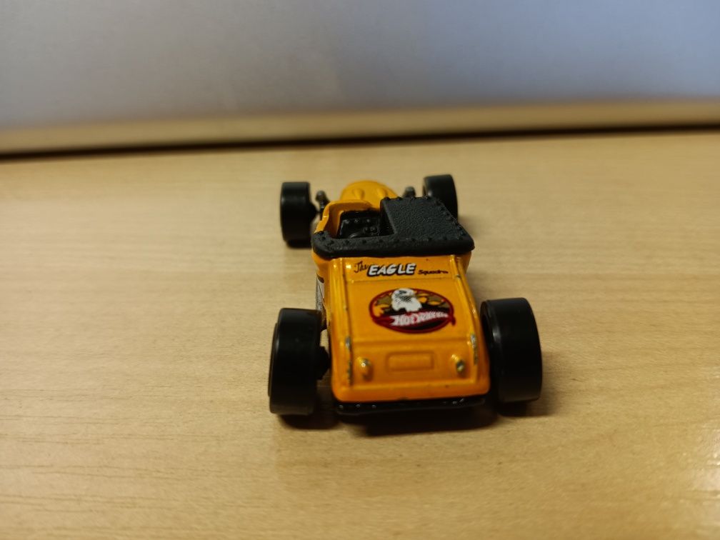 Resorak Hot Wheels Track T Eagle Squadron / Bake'n Betty (2003)