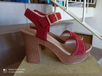 Buty na obcasie 40
