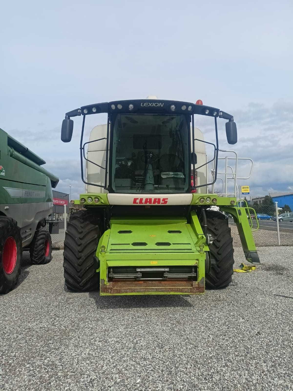 Kombajn zbożowy Claas Lexion 670