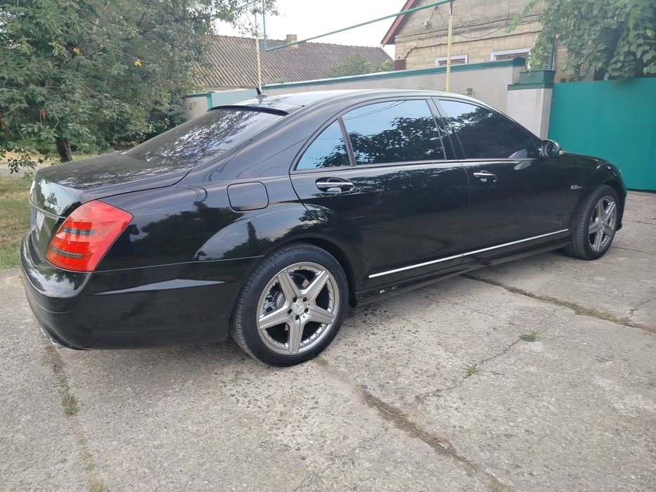 Mercedes -Benz S-Class