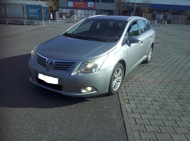 Sprzedam Toyota Avensis 2.0 D4D 2009r Navi klimatronik, zarejestrowana