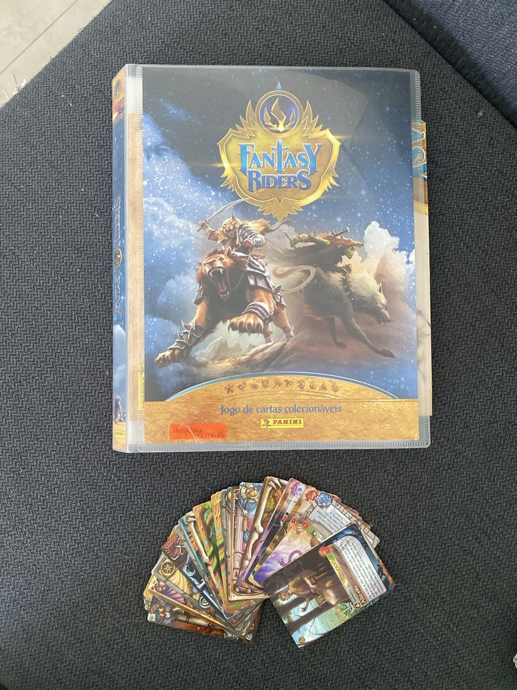 Caderneta cartas Fantasy Riders