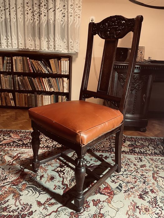 Stół i krzesła dębowe