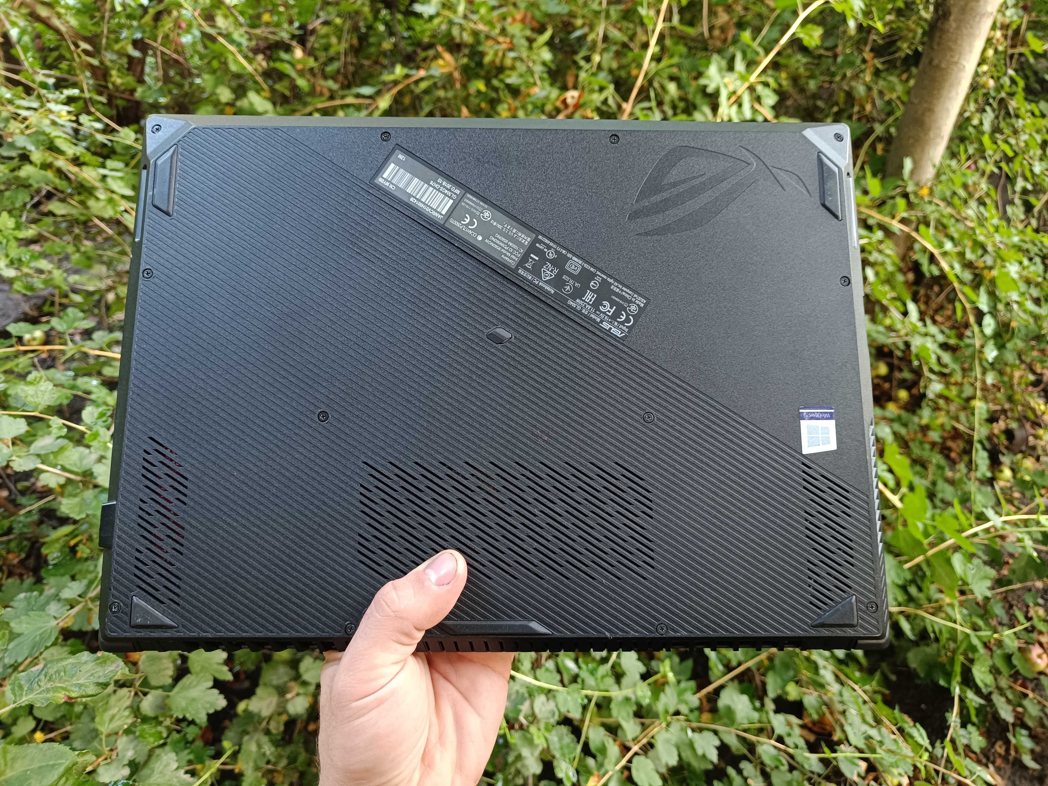 144Гц, Стан 9 з 10 Asus ROG (i5 8300H/16/ssd m2 1000gb/ GTX 1070 8gb)
