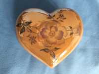 Srara porcelana szkatułka na biżuterię w róże  Bogucice serduszko