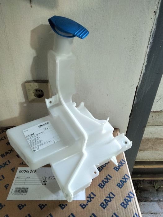 Бачок омивача Volkswagen (Пассат б6)