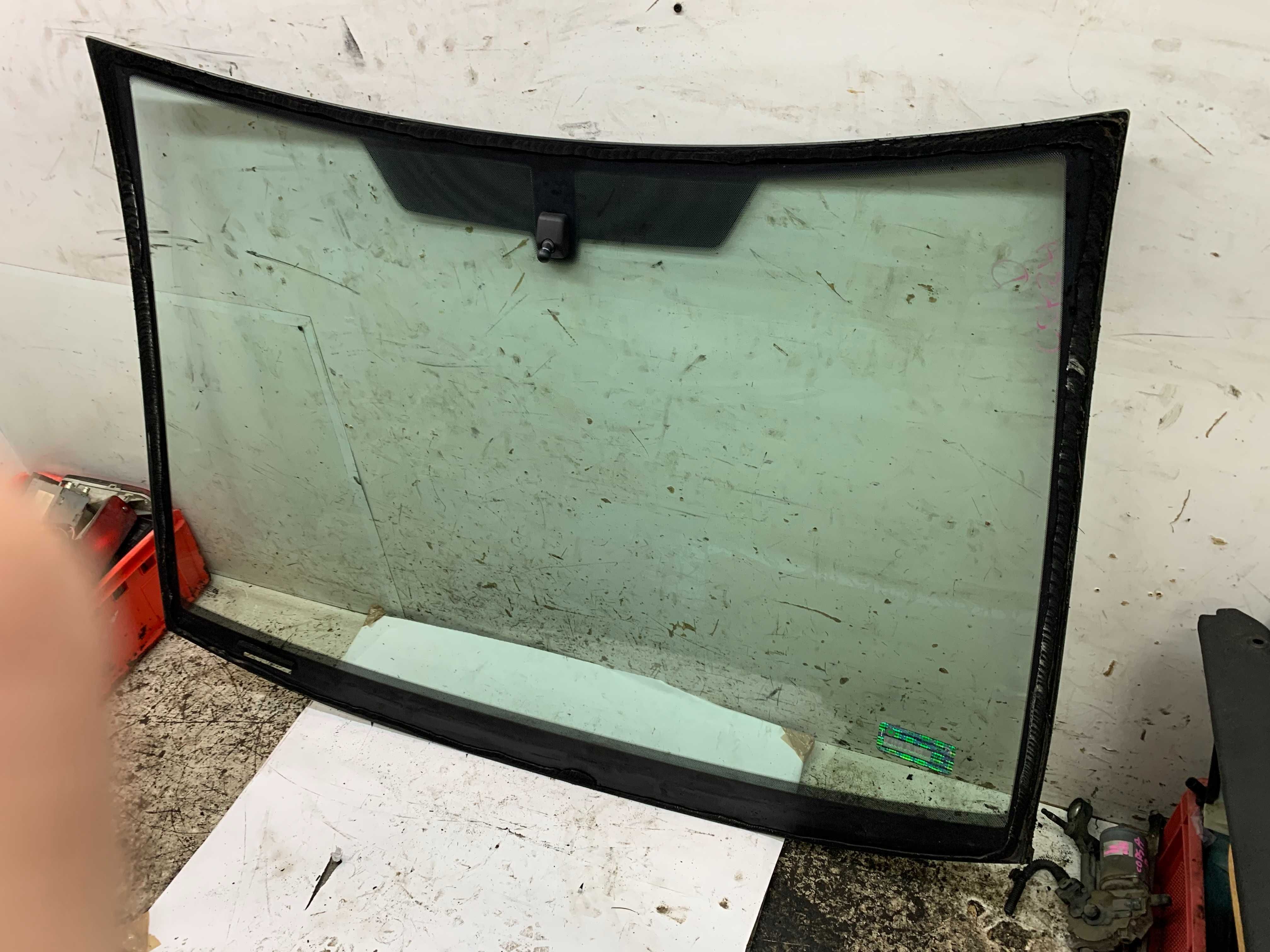 Opel Corsa D Szyba Czołowa Przednia Przód
