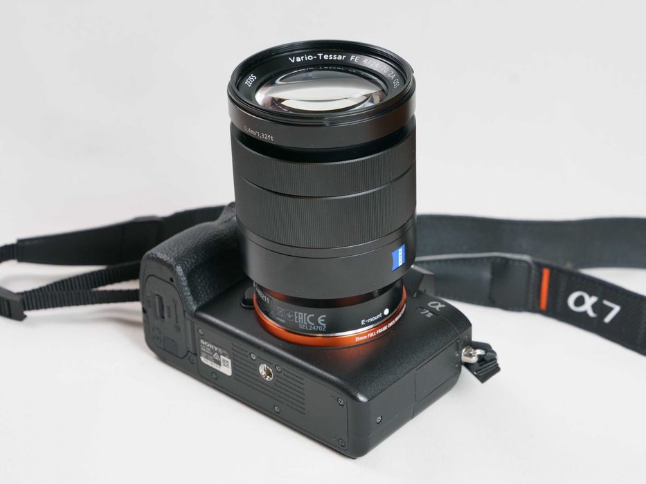 SONY A7 II gen. + obiektyw SONY ZEISS F4/FE 24-70 przebieg ok 6500 kl.