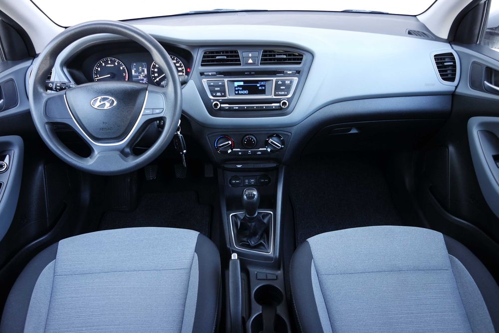 Hyundai i20 1.2 benzyna idealny stan jak nowy sprowadzony z Niemiec