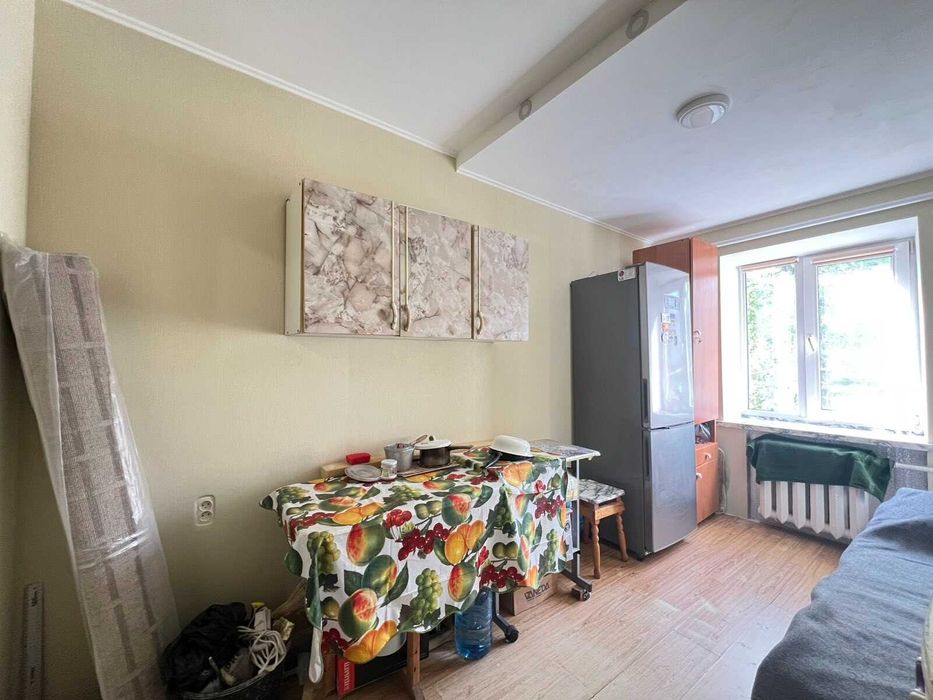 Продаж кімнати по вул. Князів Коріатовичів