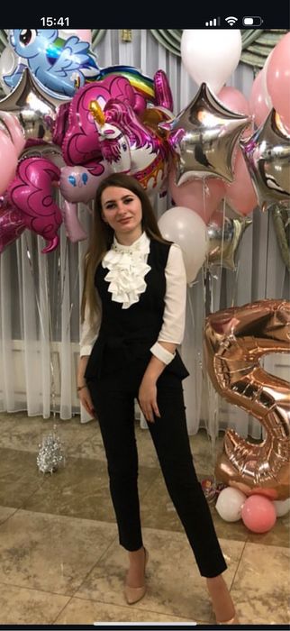 Продам костюм : брюки , жилетка і блузка