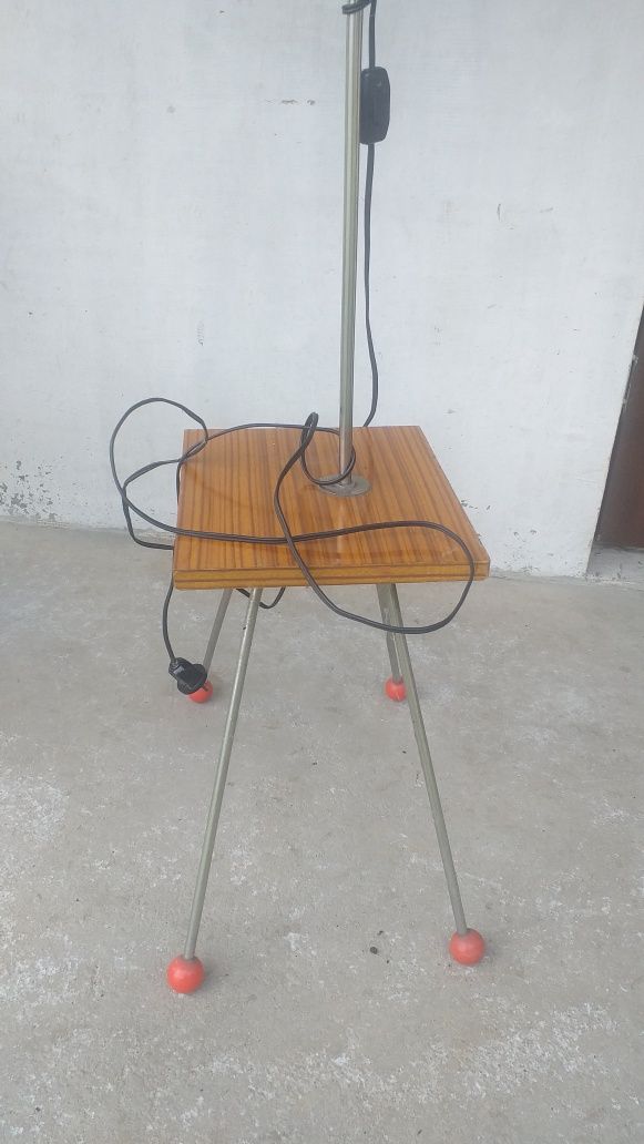 Lampa   stojaca  Sprawna
