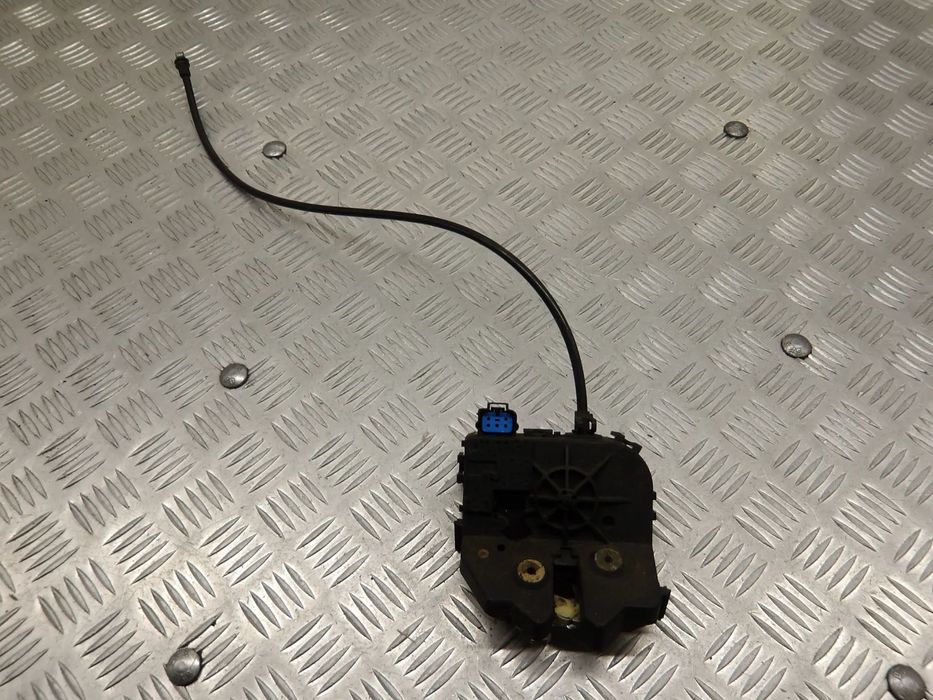 FORD FOCUS MK1 LIFT KOMBI 01-04 1.8D ZAMEK KLAPY BAGAŻNIKA 1S4AN43102-AB