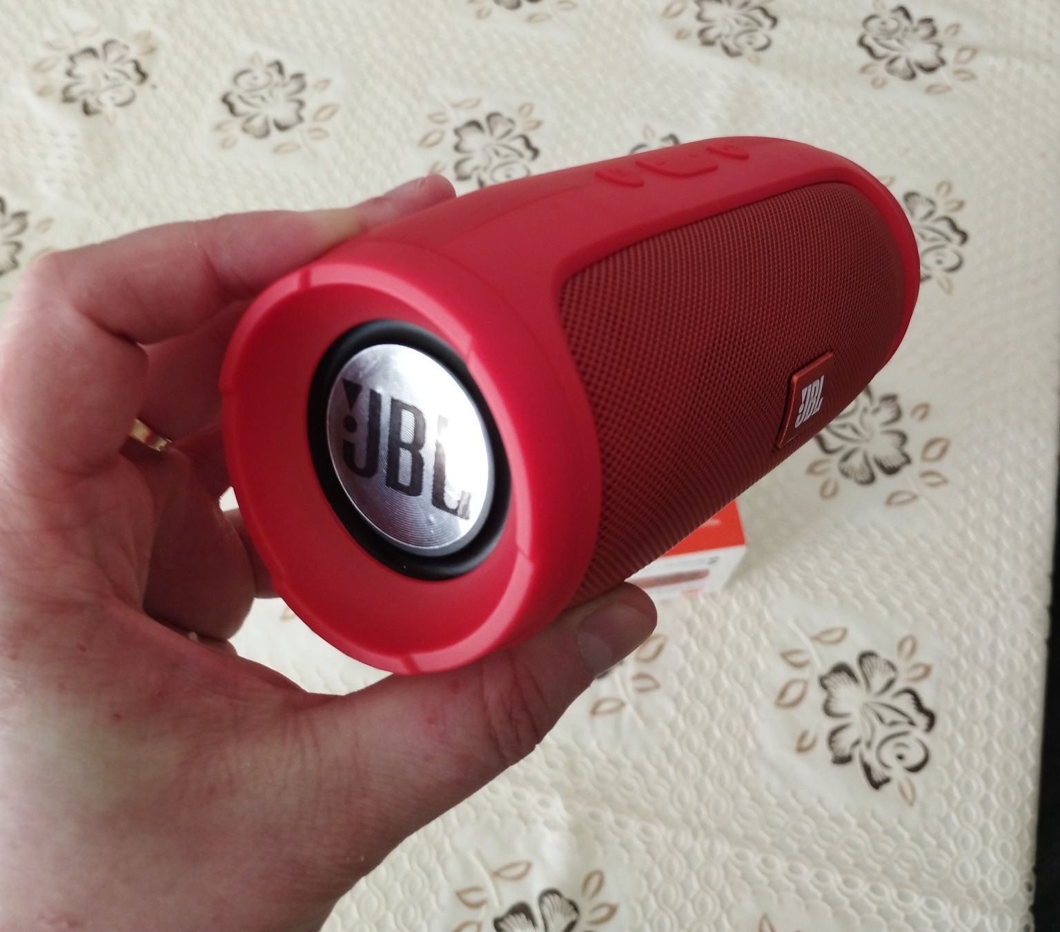 JBL Charge Mini 3+.