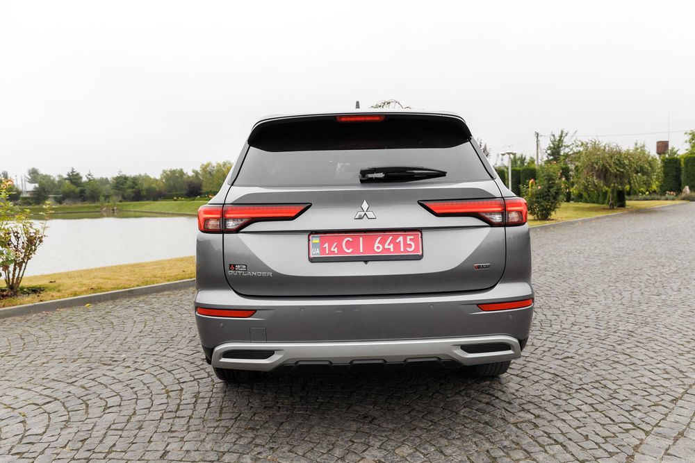 Mitsubishi Outlander 2021 IV покоління