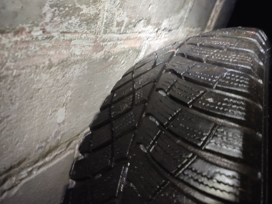 Продам резину 205/75/R15