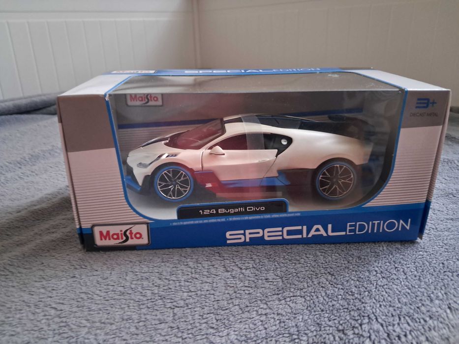 Bugatti divo samochód metalowy