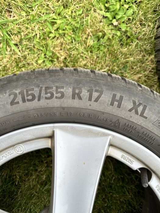Opony zimowe r17 na felgach aluminiowych
