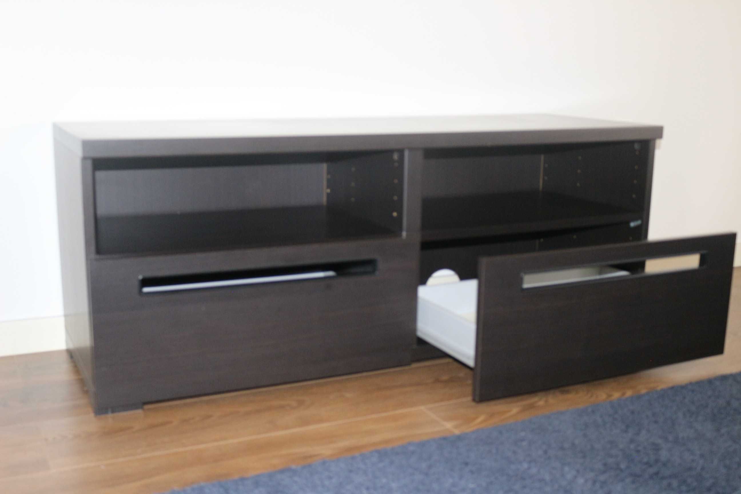 Móvel TV Castanho/preto IKEA em bom estado