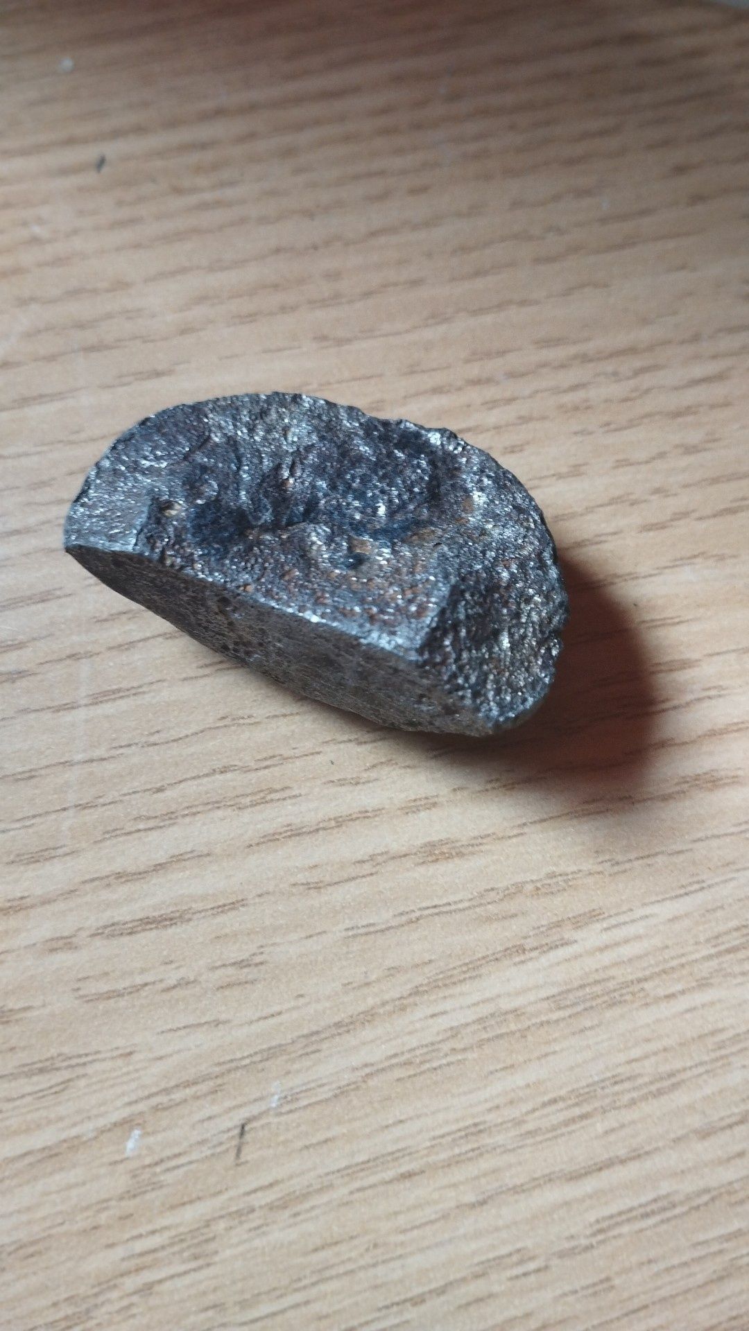 Meteoryt unikatowy i piękny