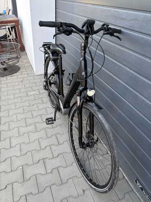 Rower Elektryczny 2020r Cube Town Bosch 400Wh po serwisie Dokumenty