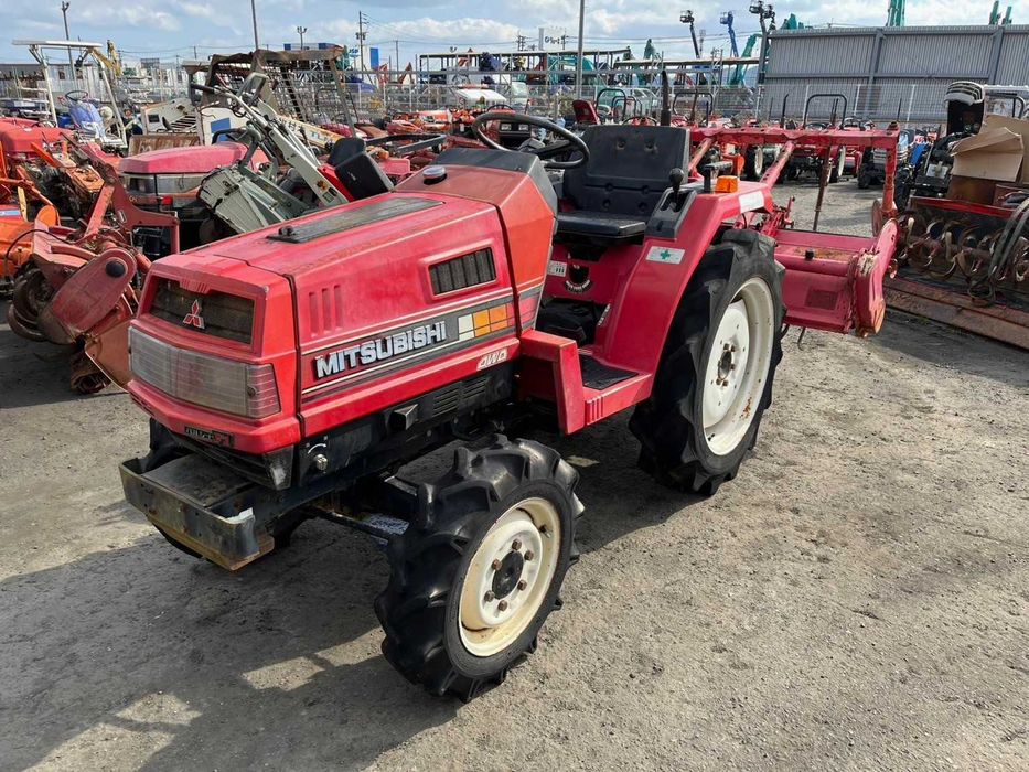 Traktor Mitsubishi MT20D