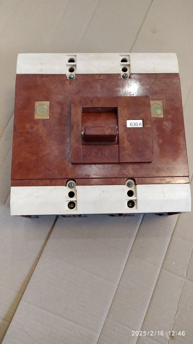 Автоматичний вимикач 630А