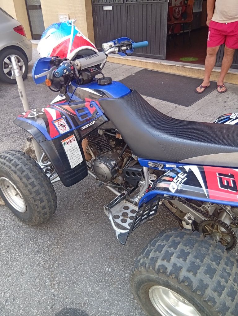 Moto 4 empecavel