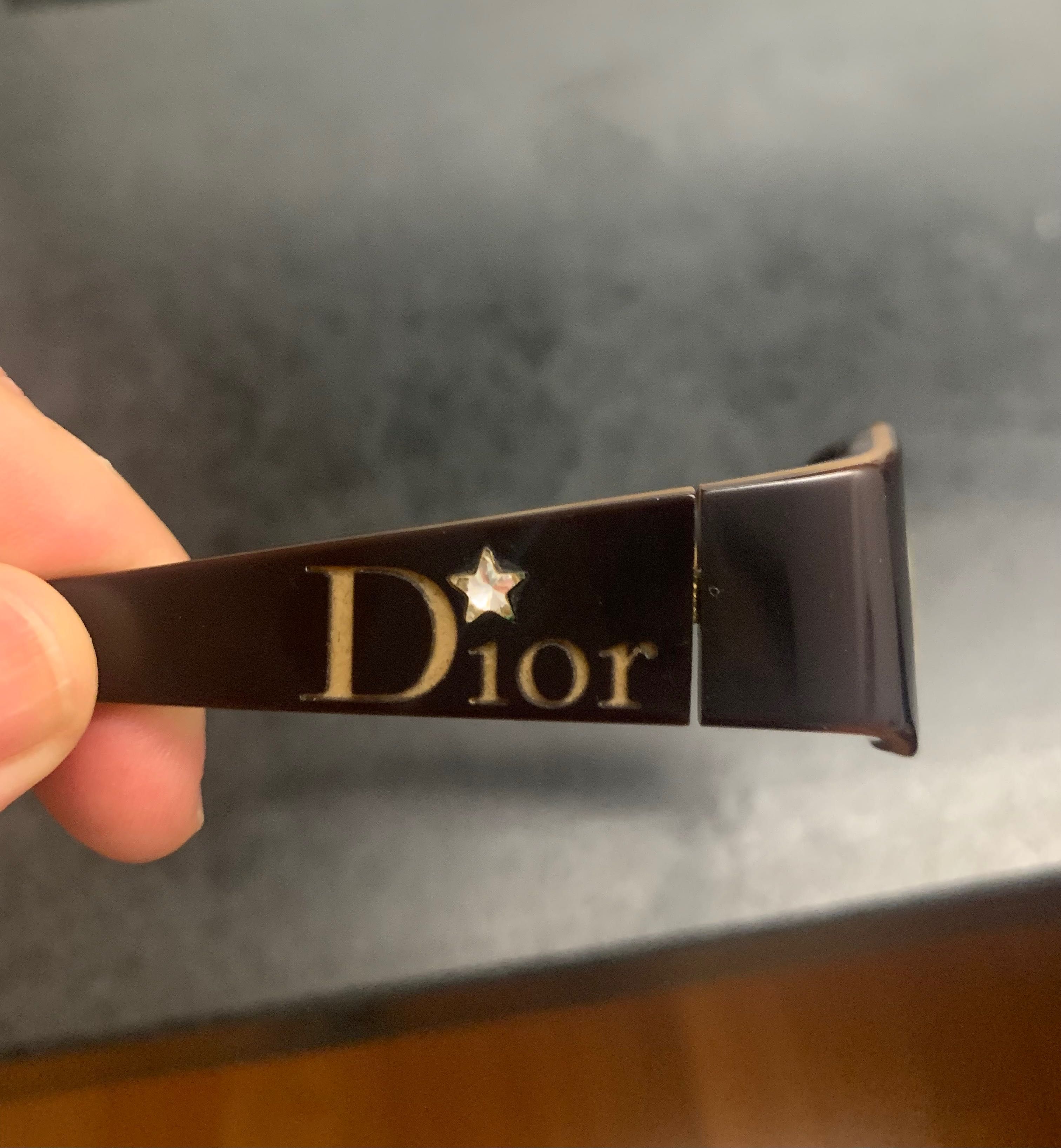 Óculos de senhora Dior