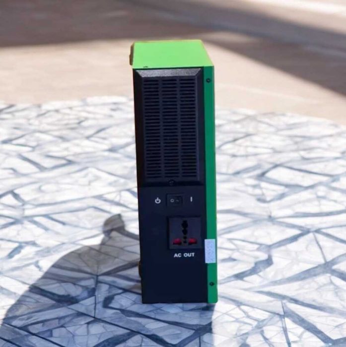 Гібридний інвертор на 1,5 квт 12v потужний інвертор