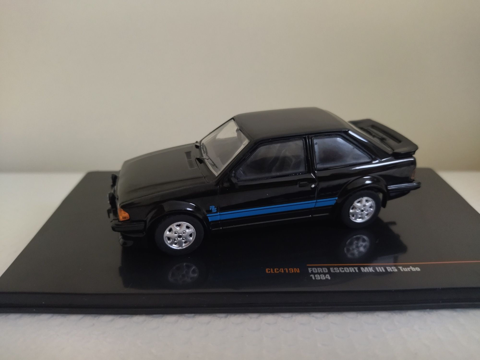 Miniatura Ford Escort MKIII RS Turbo 1/43 Nova