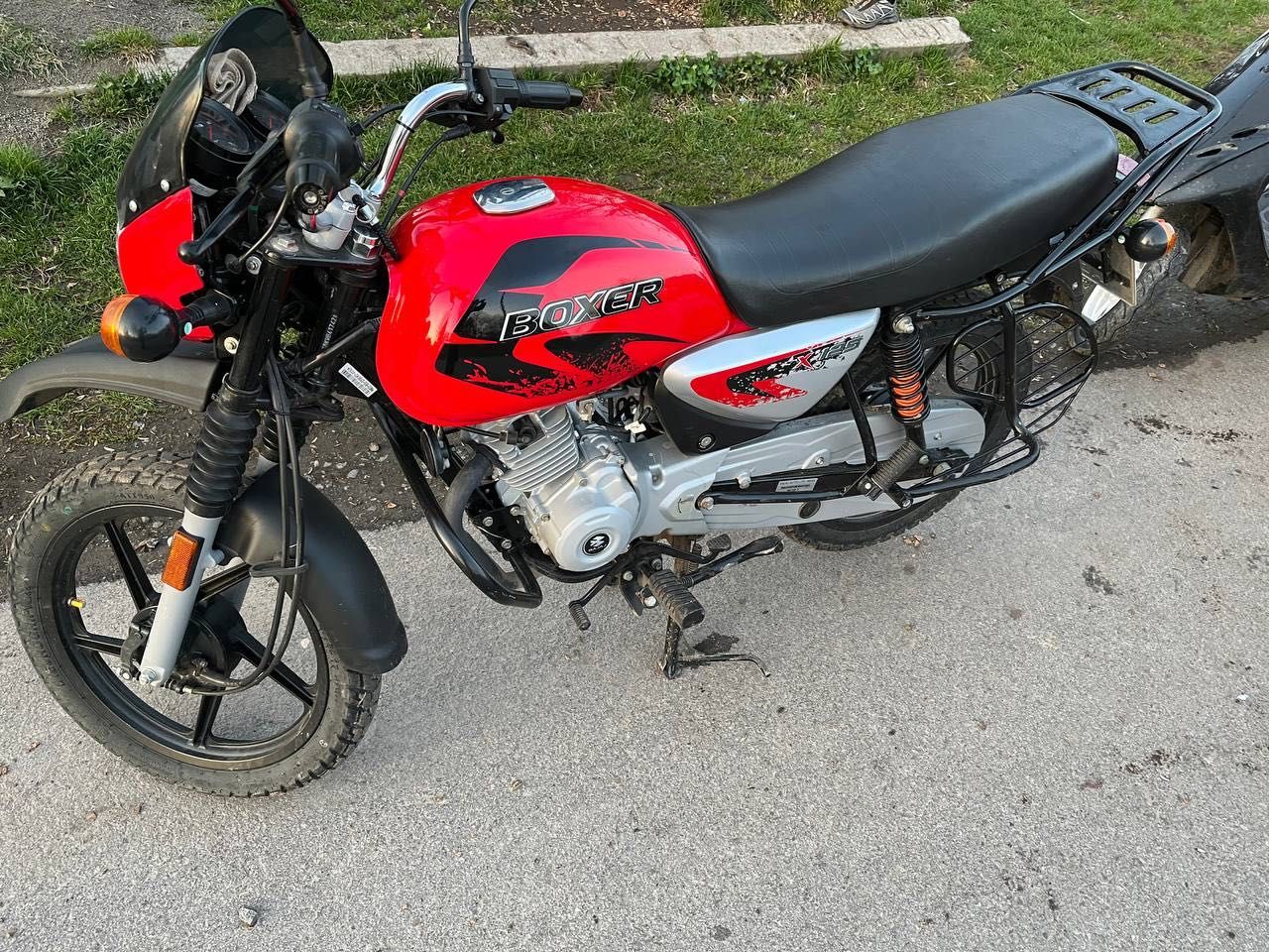 Продам Bajaj Boxer 125