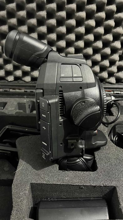 Canon C100 Mark II - MK II - Camera Cinema