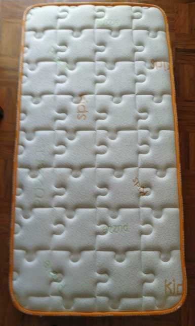 COLCHÃO DE MOLAS para criança  - impecável