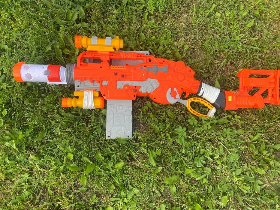 Іграшка Nerf Zombie Scavenger
