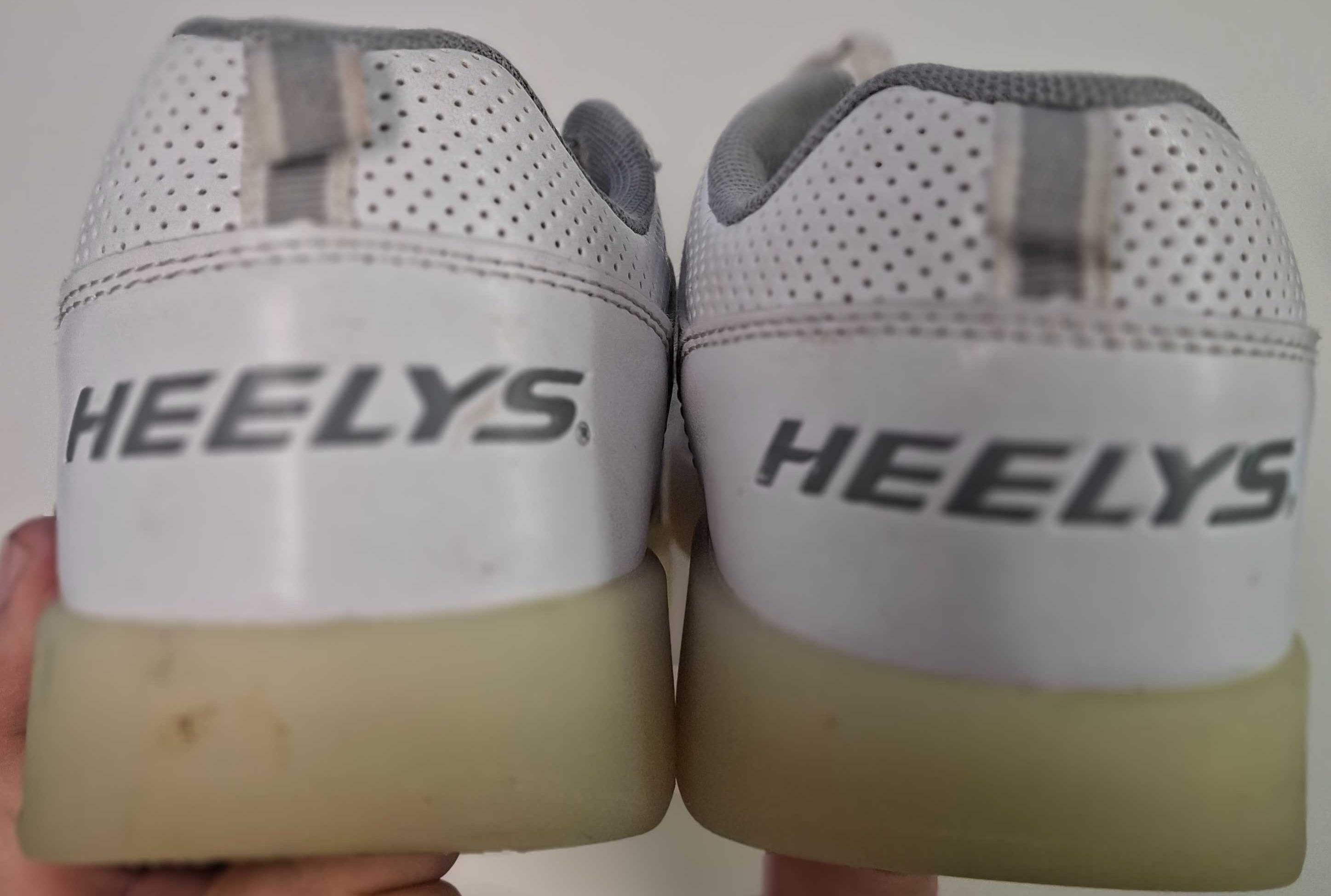 Sapatilhas Heelys IMPORTADAS Rodas e Luz