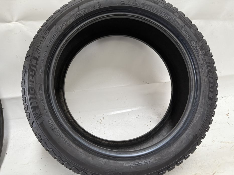 225/45/17 Michelin CrossClimate 2 94Y 2025R