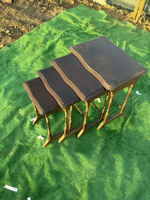 Mesa em quatro pecas