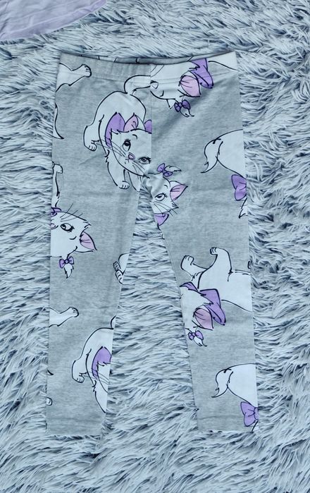 Zestaw dres Disney dla dziewczynki bluzka 104 spodnie 110 kotek fiolet
