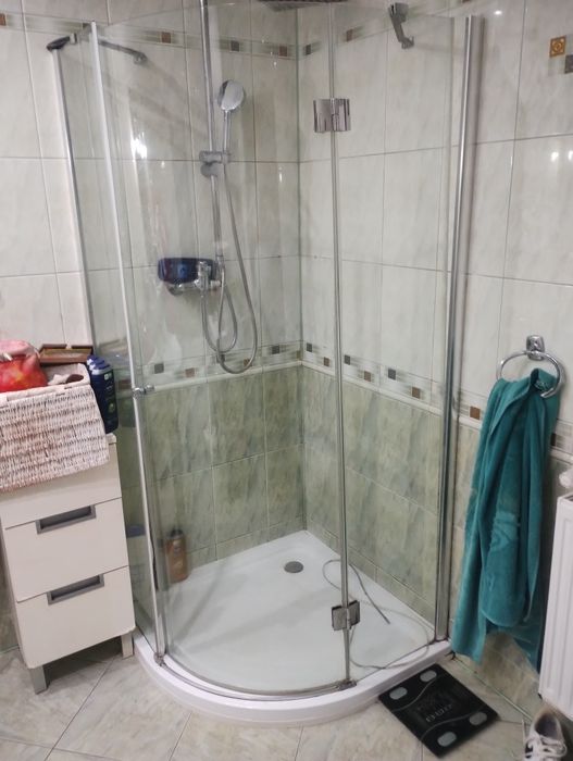 Kabina prysznicowa półokrągła 90x90