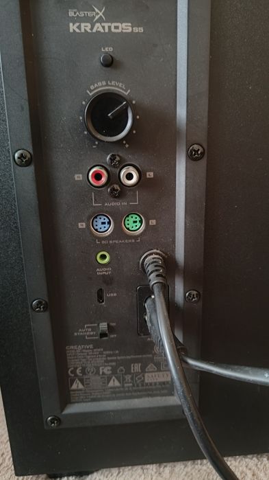 Bardzo mocny głośnik komputerowy subwoofer Creative Sound blaster X M